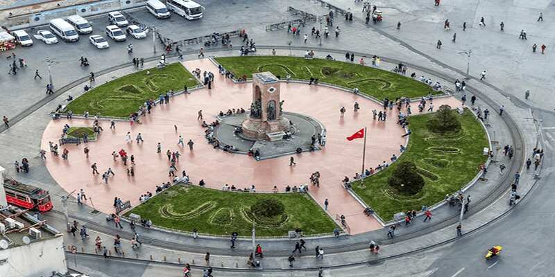 میدان تکسیم استانبول | بهترین مکان برای دسترسی به نقاط مختلف شهر