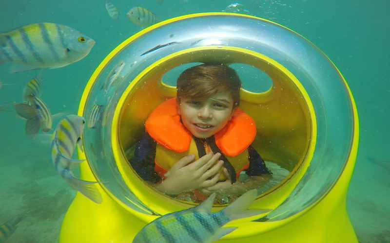 تفریح زیر آب در سوبیکس