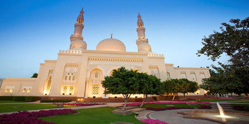 مسجد جمیرا؛ معرف شهر دبی