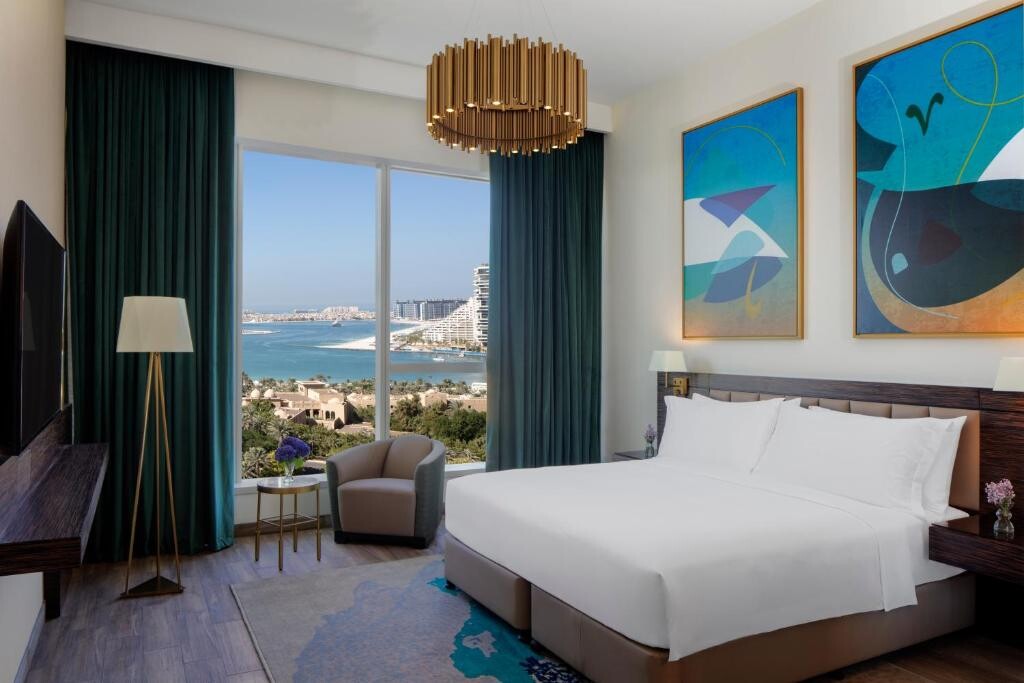 Avani Palm View Dubai Hotel