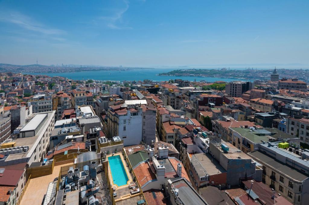 Taksim The Peak Hotel