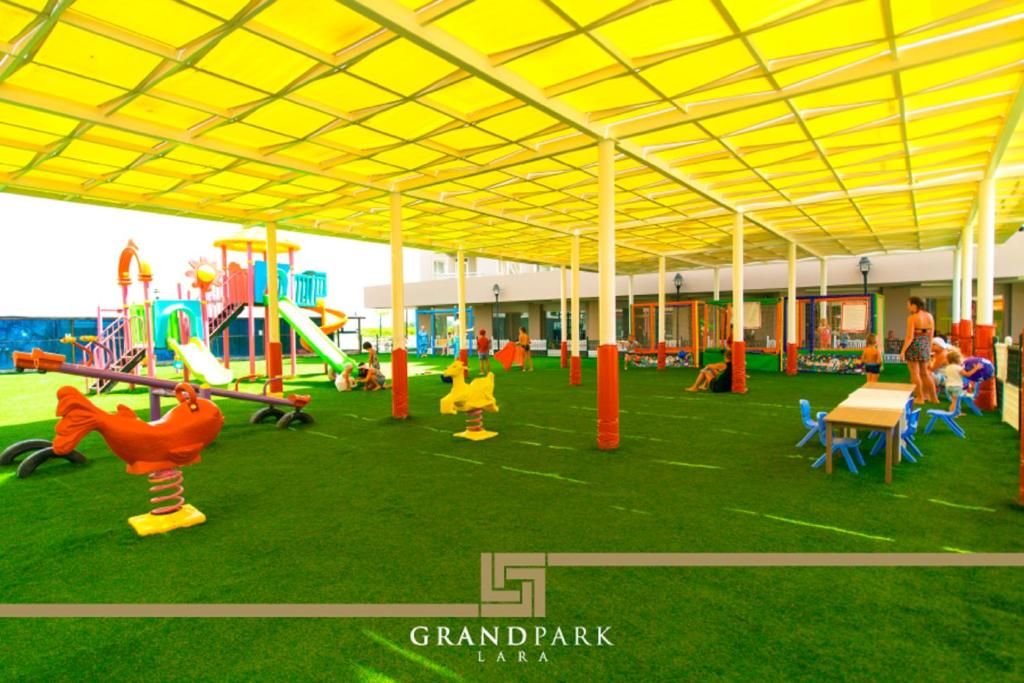 Grand Park Lara Hotel