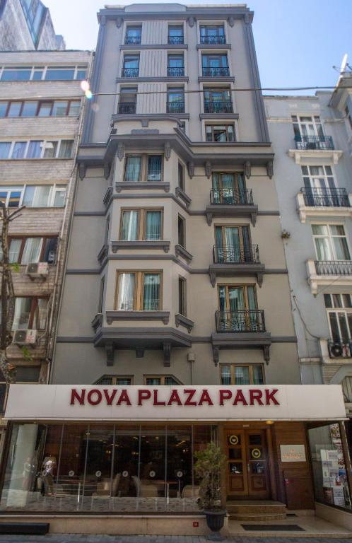 Nova Plaza Park Hotel