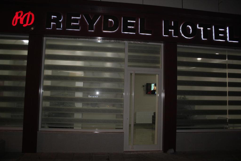 Reydel Hotel