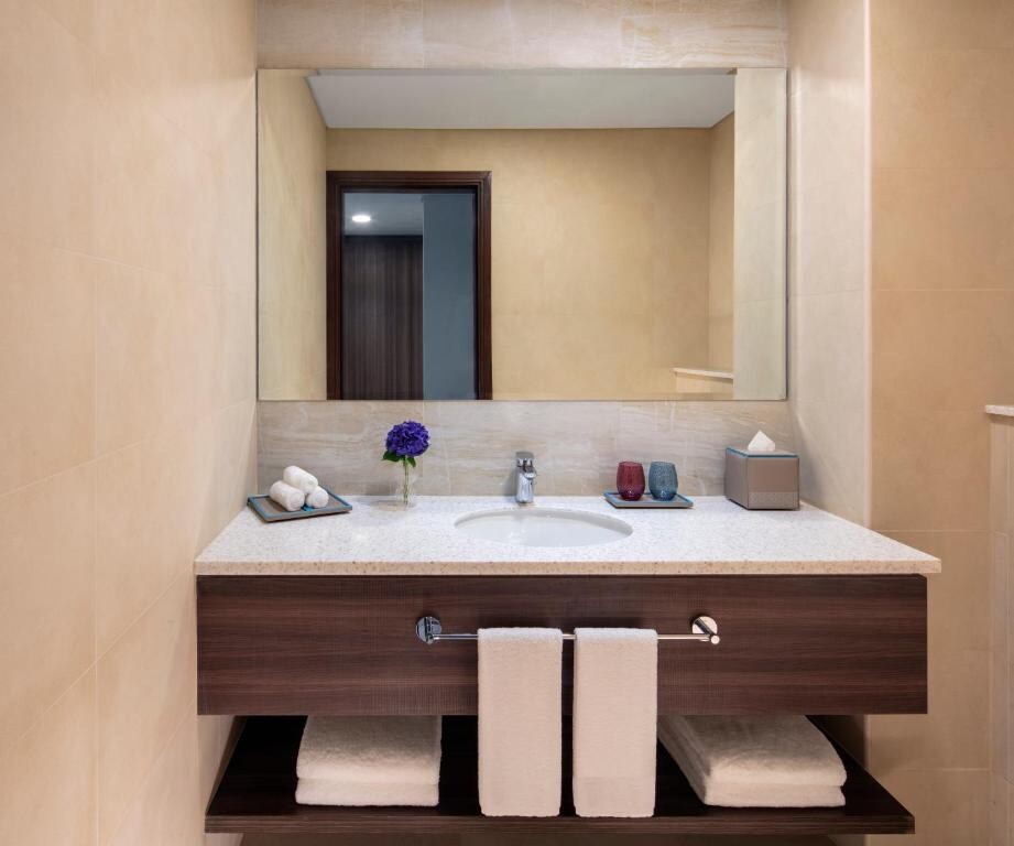 Avani Palm View Dubai Hotel