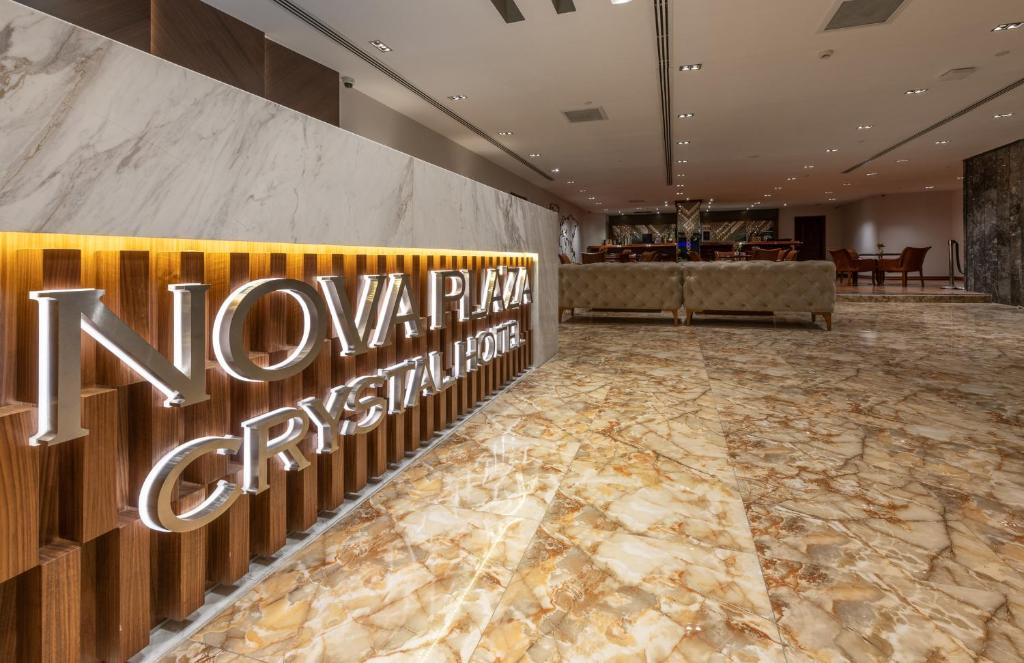 Nova Plaza Crystal Hotel & Spa