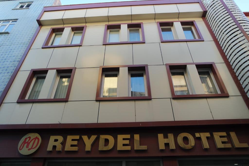 Reydel Hotel